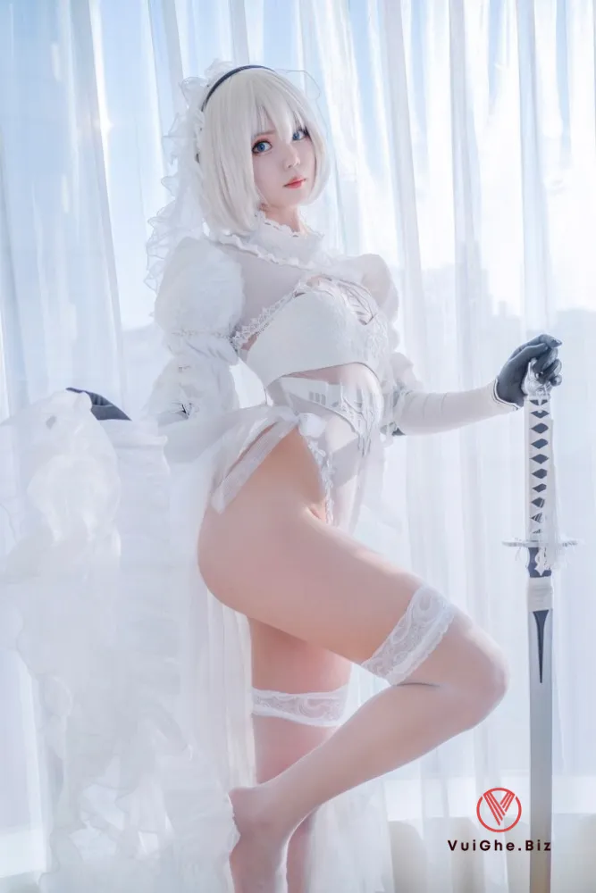 Ảnh gái xinh cosplay show hàng vú to trắng nõn