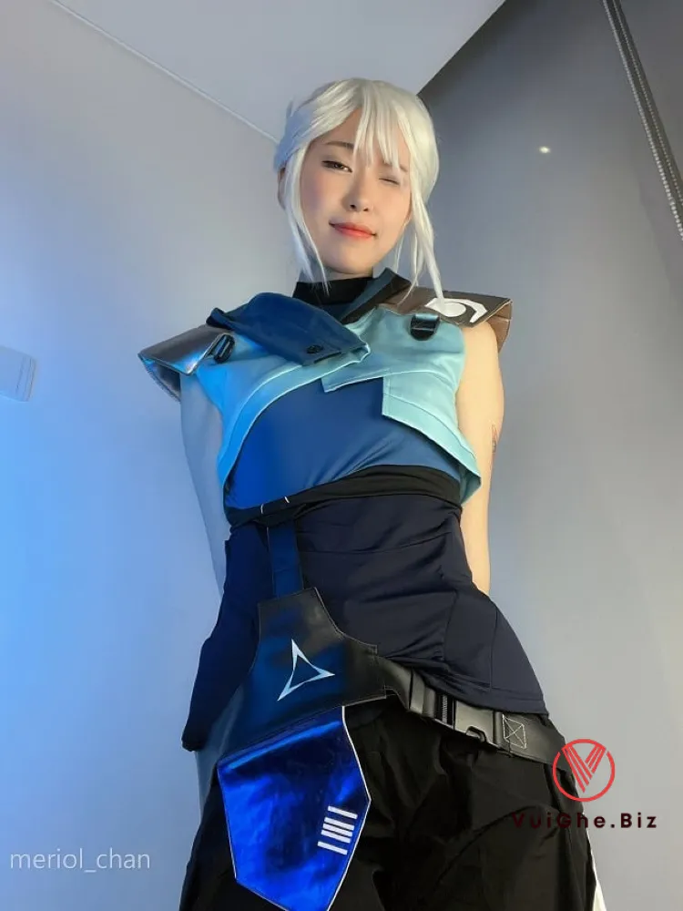 Ảnh Cosplay jett valorant của gái xinh gương mặt cực quyến rũ 