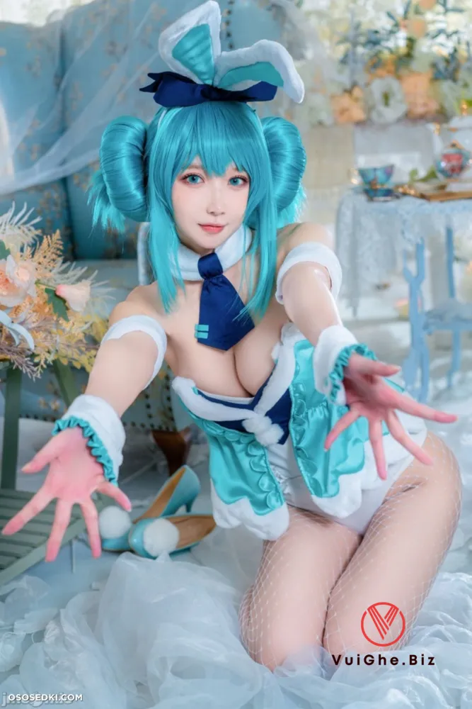 Hatsune Miku nude là ai?