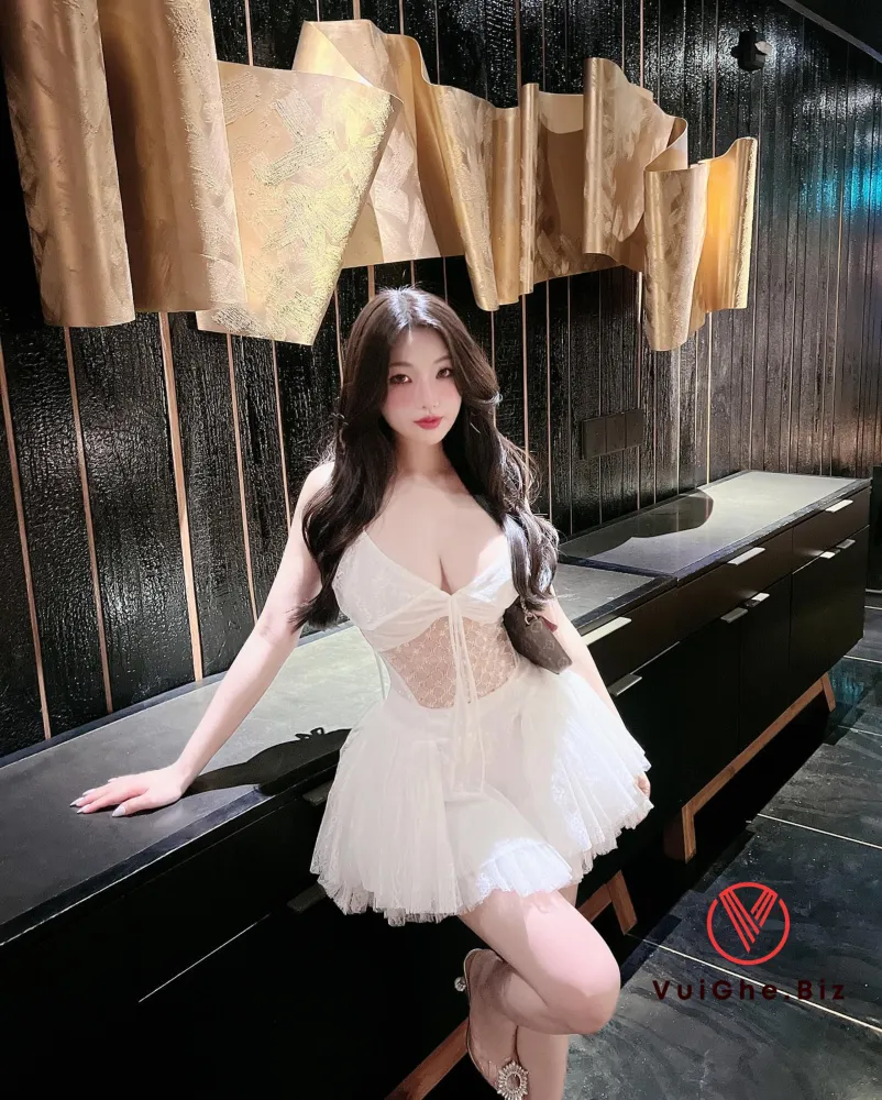 Ảnh nude duyên híp vú to sexy gợi cảm 