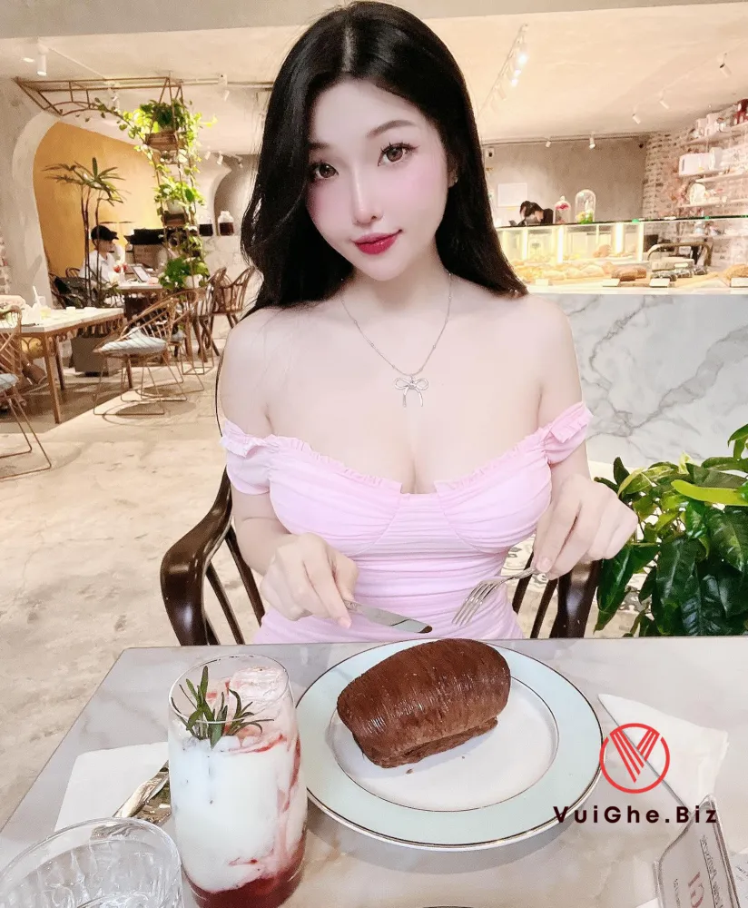 Hình ảnh duyên híp nude kho vòng 1 to bự 